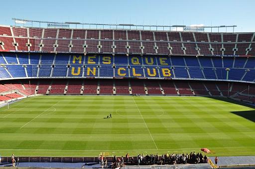 335barca101022_26.jpg